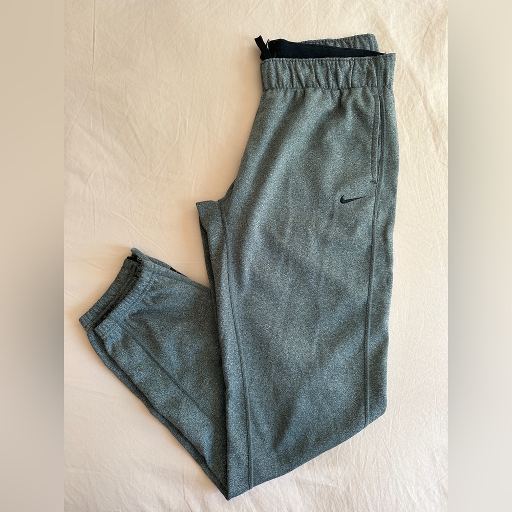 Nike Women’s Therma-Fit Joggers, Size S